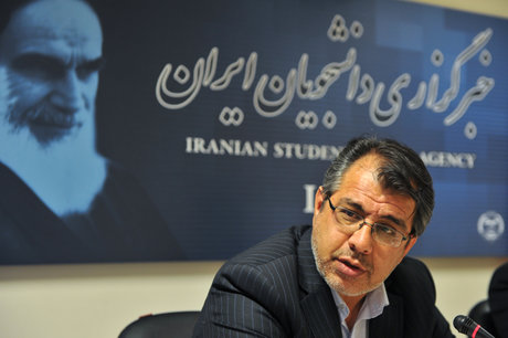 دانشجویان بیمه درمان می شوند/ دانشگاه اجازه اخراج مستقیم دانشجو را ندارد